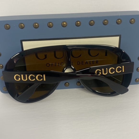New - GUCCI Blue Logo Mask Unisex Sunglasses
GG1370S 001 99 - Picture 12 of 16